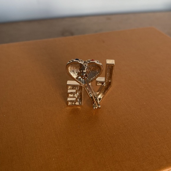 Micheal Kors Pride with bonus pin - Picture 9 of 9